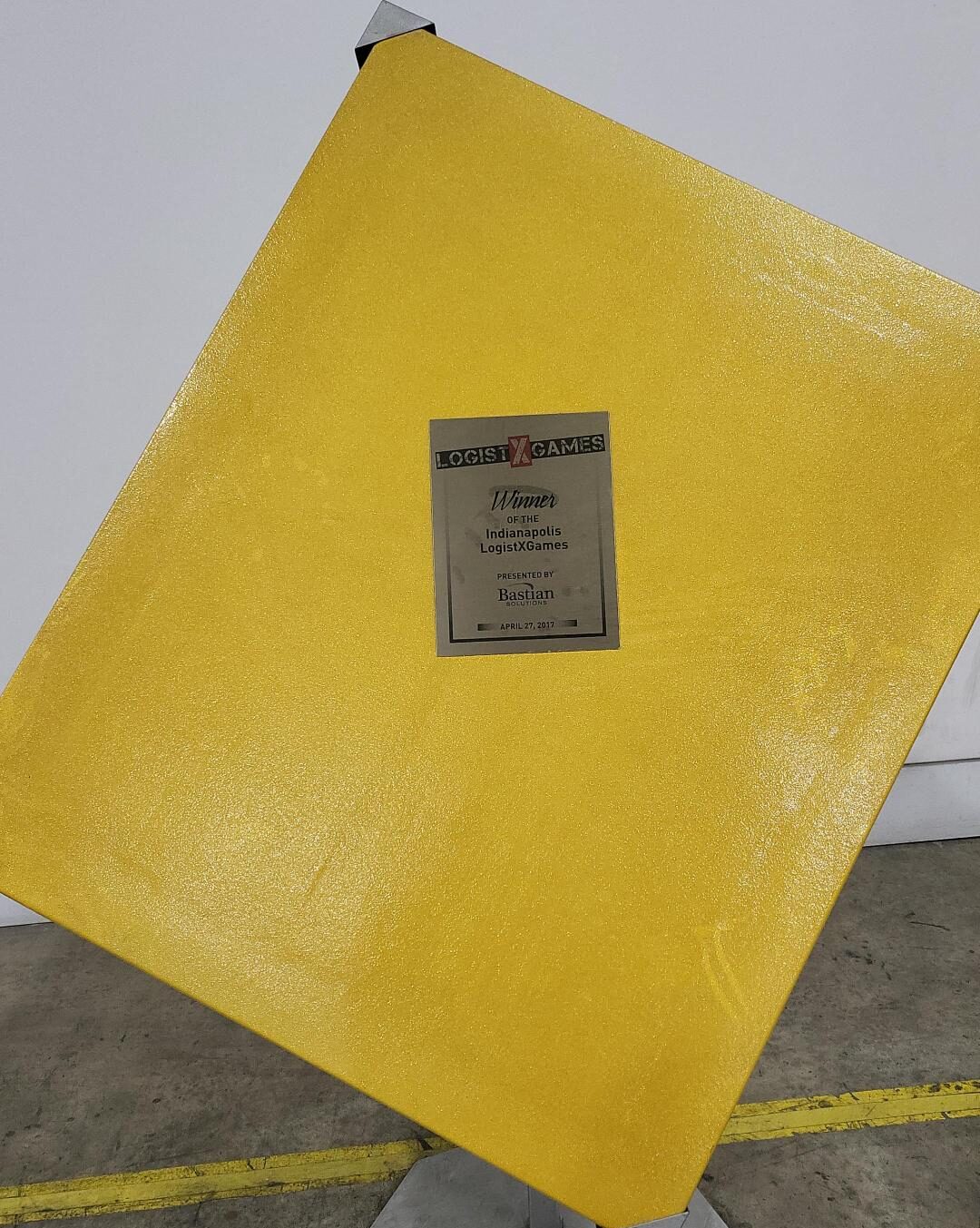 Acción Competes in the 2023 Pallet Games by MavPak Acción Performance