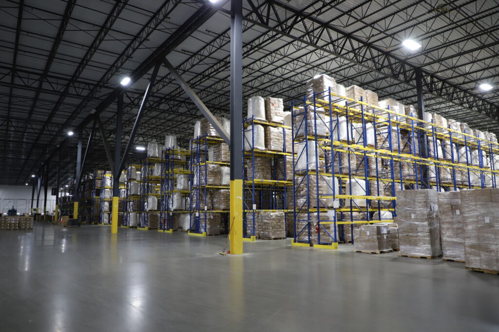 acción warehouse - talk to an expert